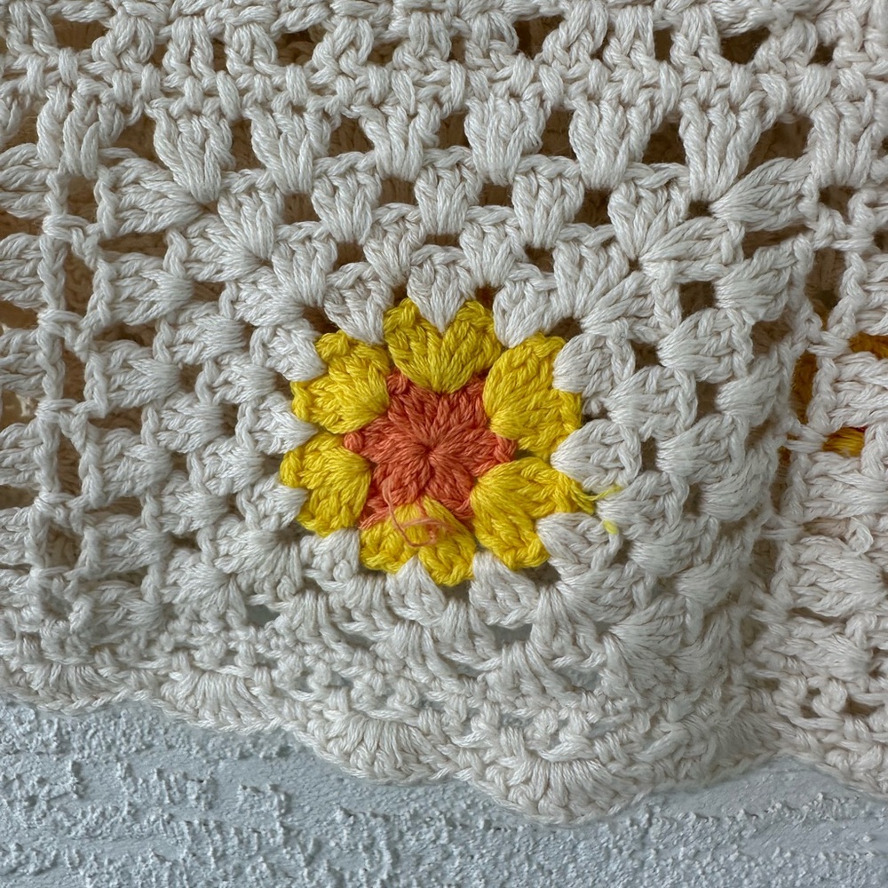 Aerie Crochet Textured Floral Cropped Halter Bra Top XS Neutral - Picture 3 of 9